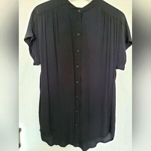 Treasure & Bond Short Sleeve Button Front  Blouse